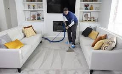 Reliable Upholstery Cleaning Services in Naples