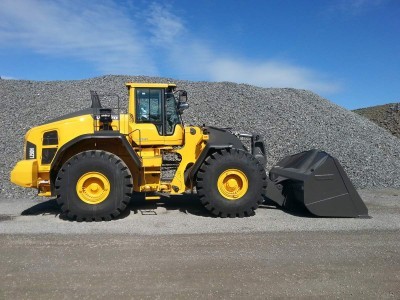 The Role Of A Wheel Loader In Mining And Large-Scale Earthmoving