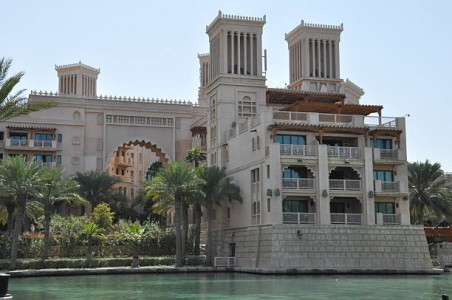 Townhouses for Sale in Dubai | Luxury & Affordable Options Available
